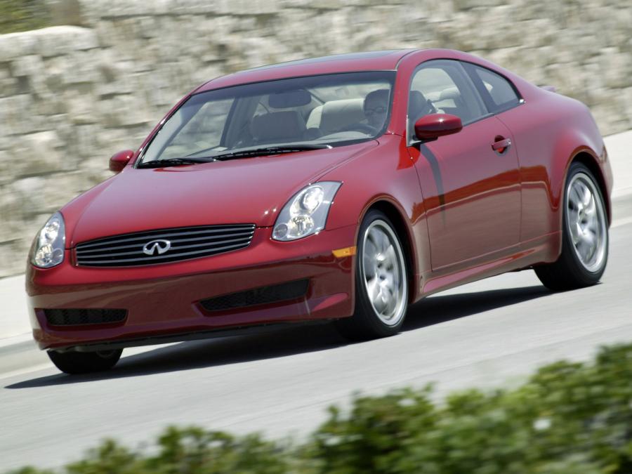  Infiniti G35 Coupe 2005 года  (фото 12 из 24)